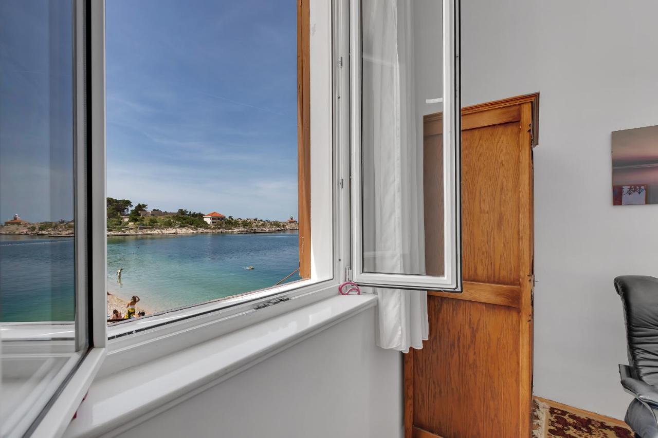 Beach Riviera - Zuta Kuca Makarska