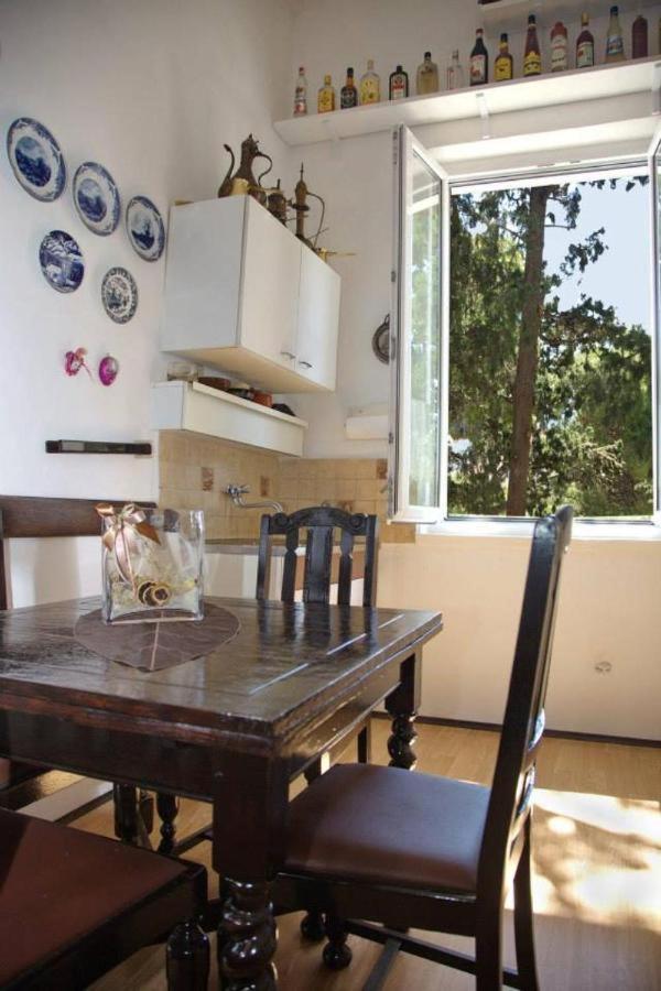 Beach Riviera - Zuta Kuca Guest house Makarska